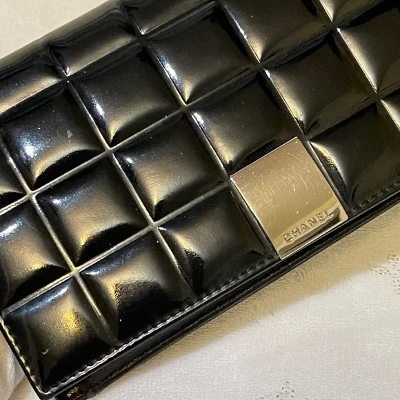 🇫🇷CHANEL authentic choco bar patent leather wallet - Picture 8 of 16
